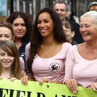 Leona Lewis visits the Hopefield Animal Sanctuary - Photos | Picture 98732